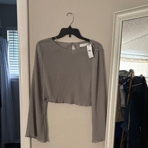 Astr Gray Cropped Blouse with Long Sleeves